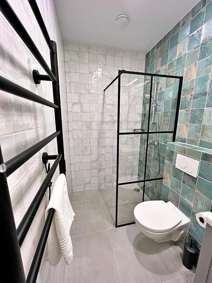 Clinic Studio Apartments By Hostlovers Каунас Екстериор снимка